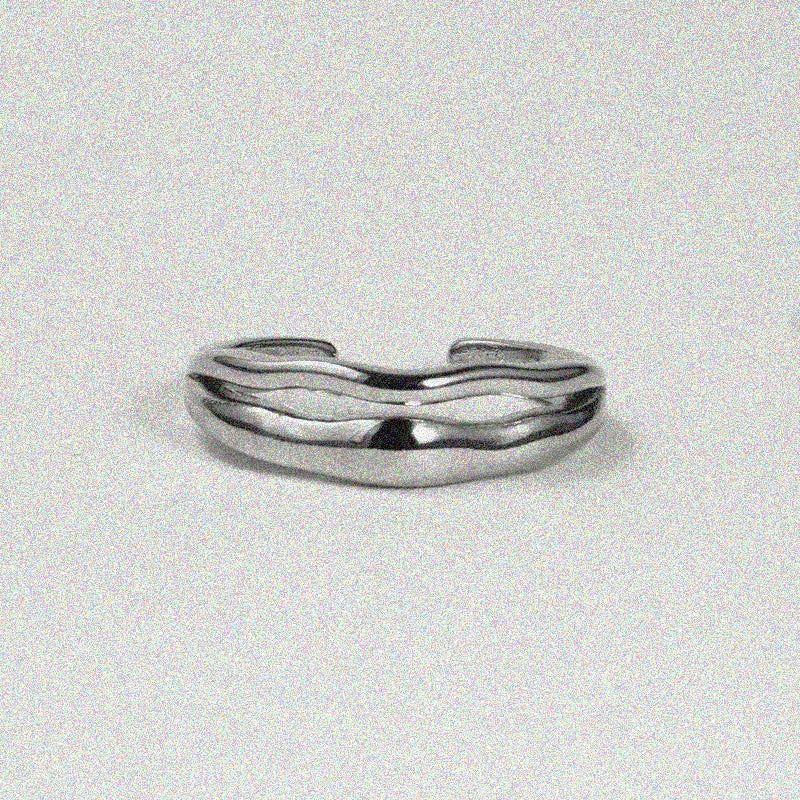 Moody Wave Ring