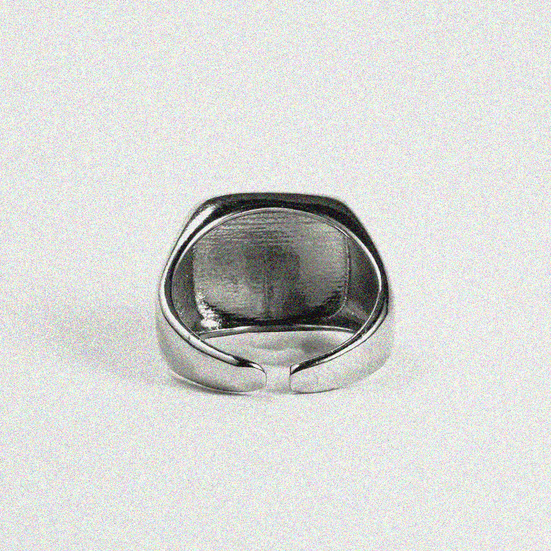 Black Mirror Ring.