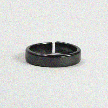 Black Plain Ring.
