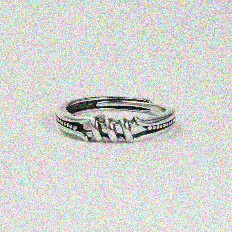 Claws Strike Ring
