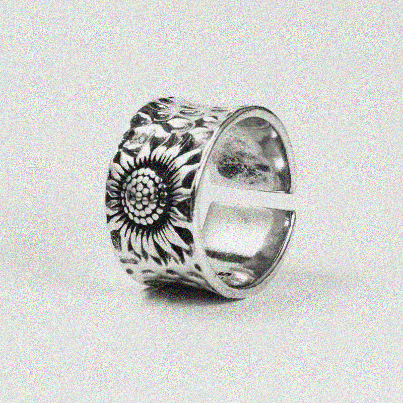 Vintage Flower Ring.