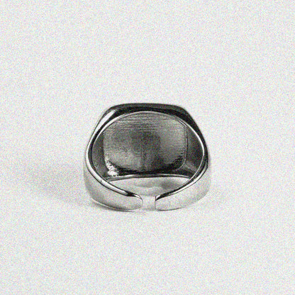 Black Mirror Ring.