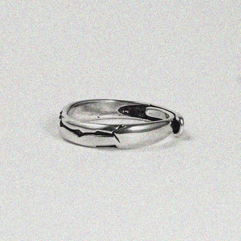 Ember Crack Ring