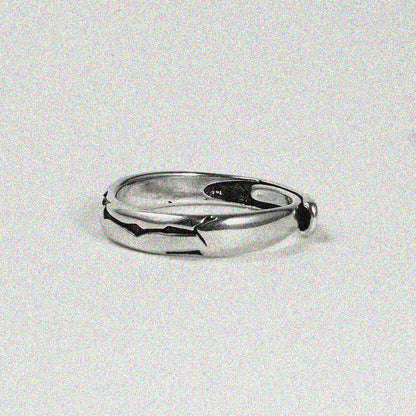 Ember Crack Ring