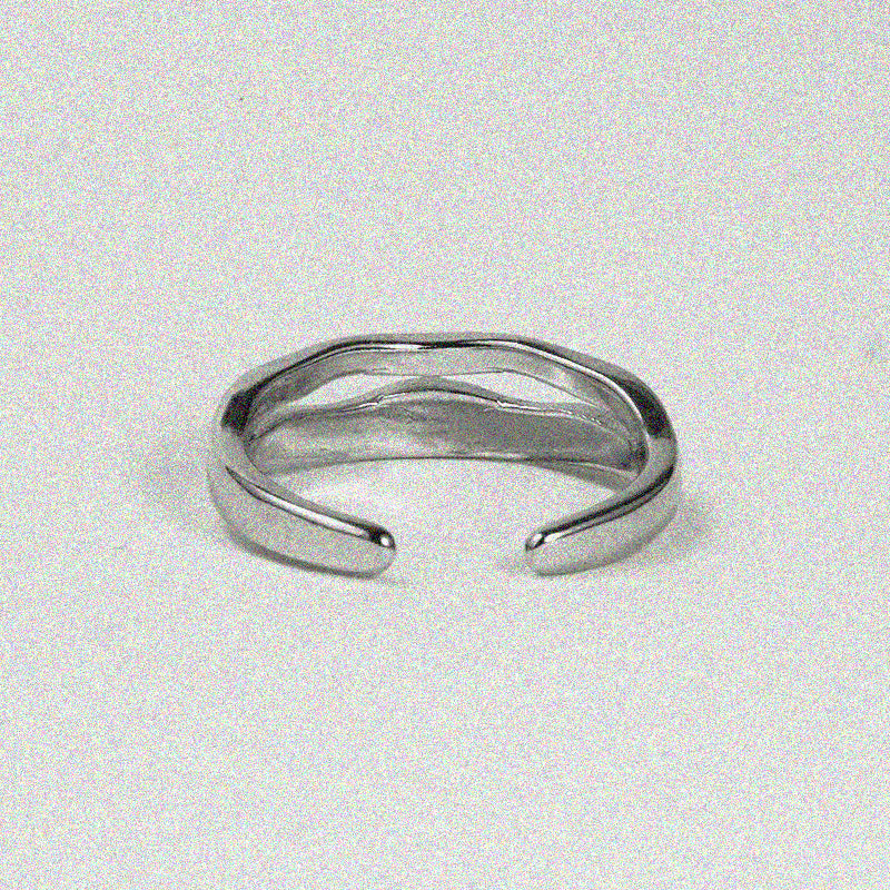 Moody Wave Ring