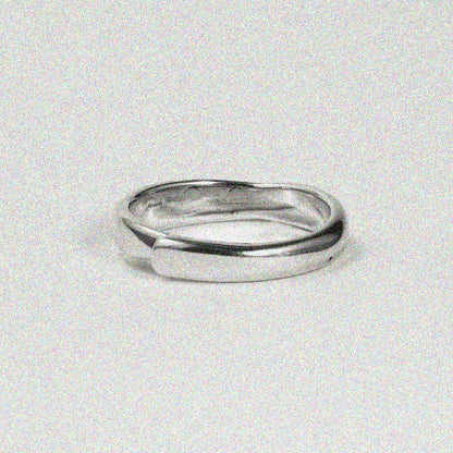 Ember Crack Ring