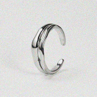 Moody Wave Ring