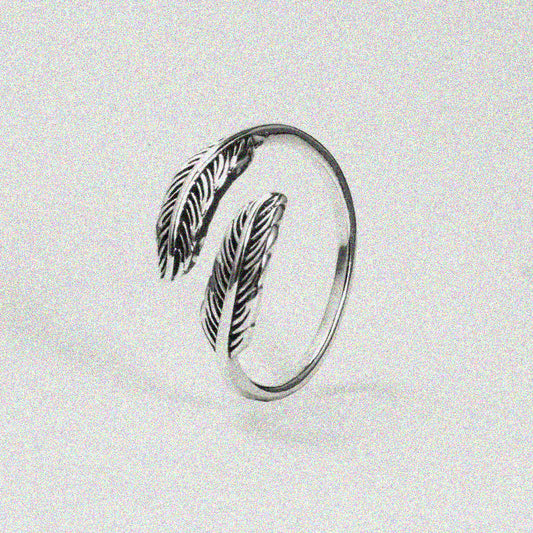 Vintage Feather Ring.