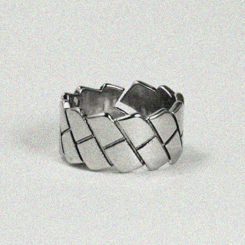 Rhombus Ring.