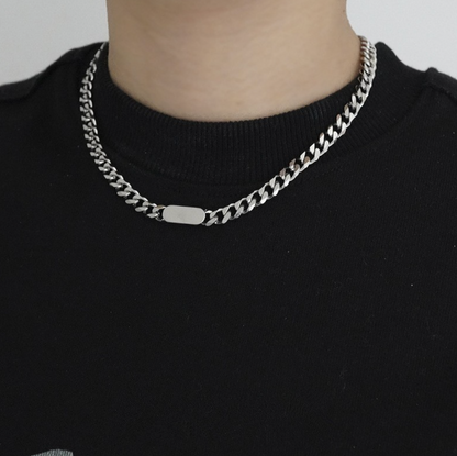 Plate Pendant Necklace