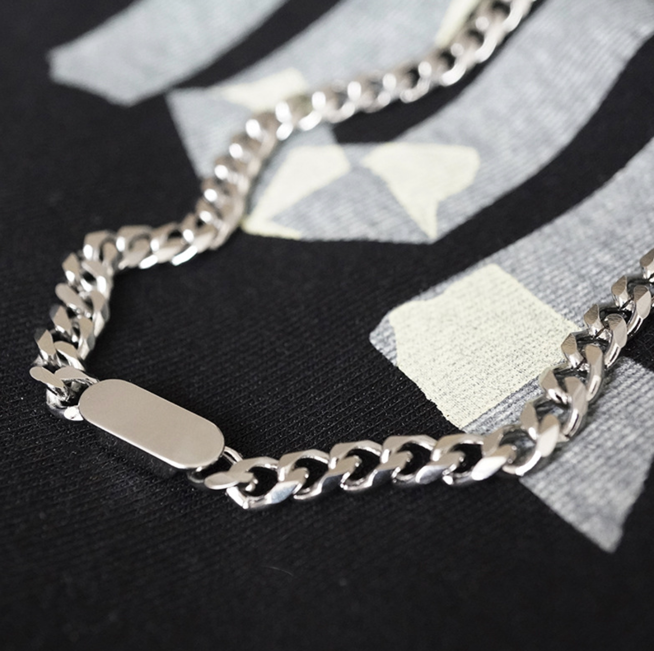 Plate Pendant Necklace