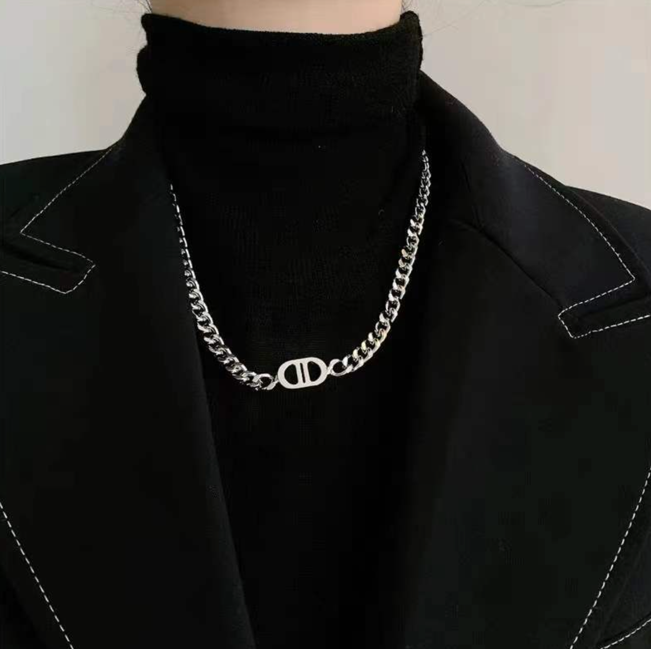 DD Pendant Necklace
